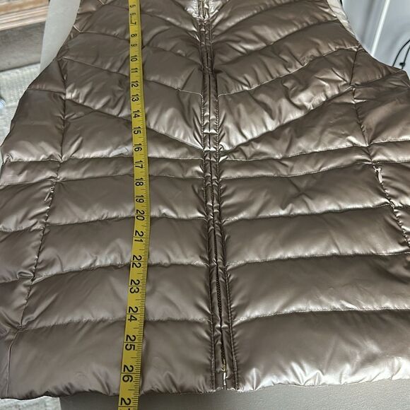 Talbots Metallic Taupe Down Puffer Vest Faux Fur Collar Women’s L - Picture 8 of 10